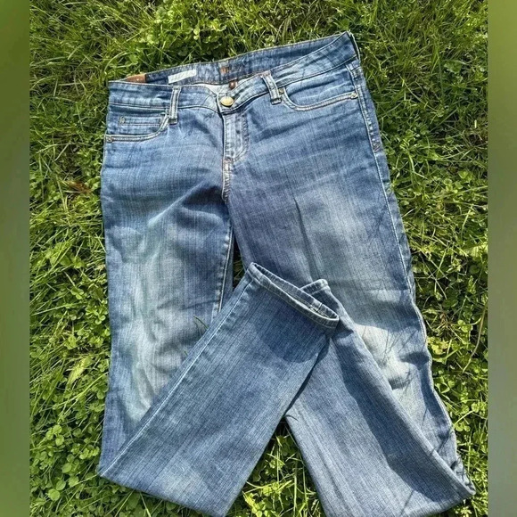 Kut from the Kloth Diana Mid-Rise Skinny Jeans - Picture 2 of 7